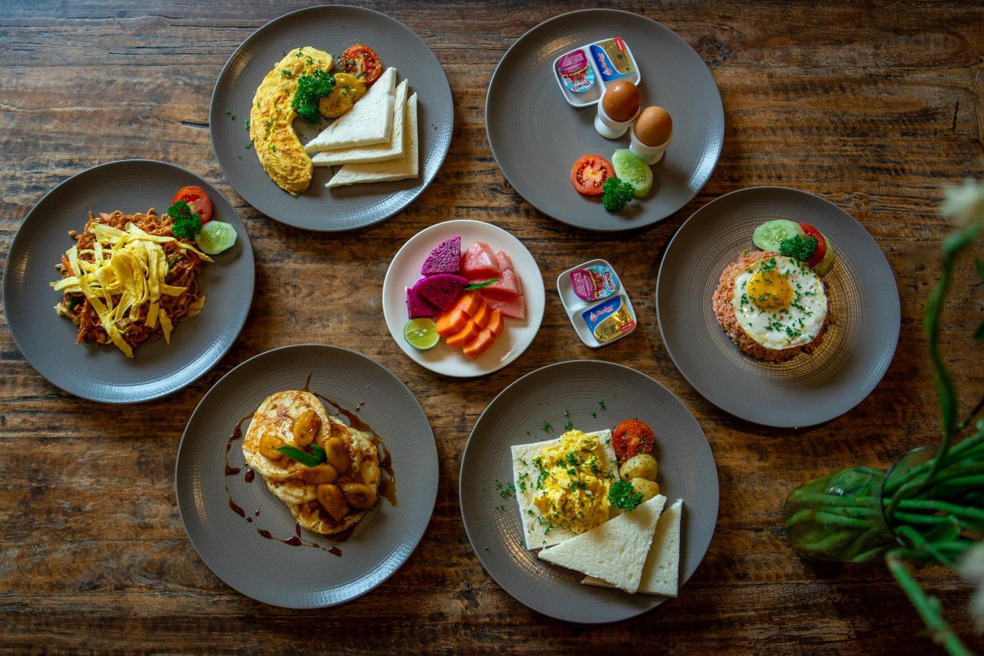 Abhirama And Ubud (Bali)